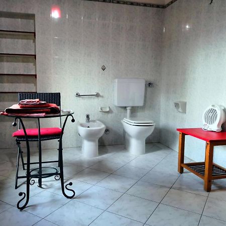Bed and Breakfast Il Boschetto Di Morgana Кастель-Сан-П'єтро-Терме Екстер'єр фото