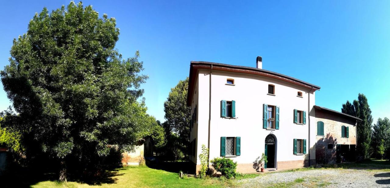 Bed and Breakfast Il Boschetto Di Morgana Кастель-Сан-П'єтро-Терме Екстер'єр фото