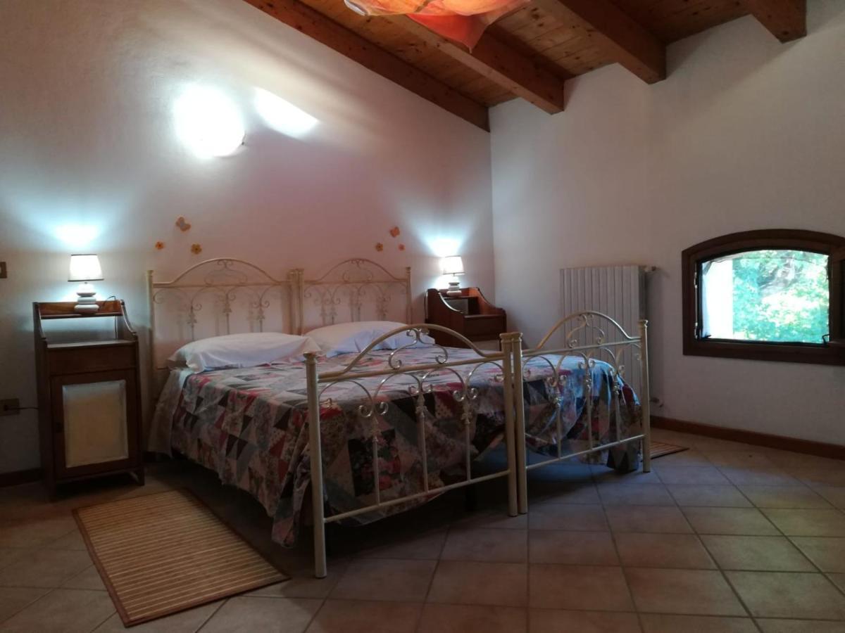 Bed and Breakfast Il Boschetto Di Morgana Кастель-Сан-П'єтро-Терме Екстер'єр фото