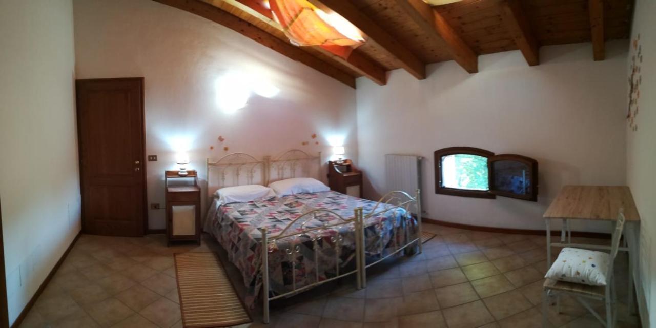 Bed and Breakfast Il Boschetto Di Morgana Кастель-Сан-П'єтро-Терме Екстер'єр фото