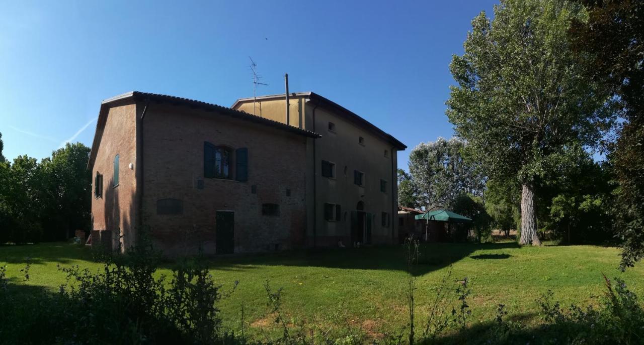 Bed and Breakfast Il Boschetto Di Morgana Кастель-Сан-П'єтро-Терме Екстер'єр фото
